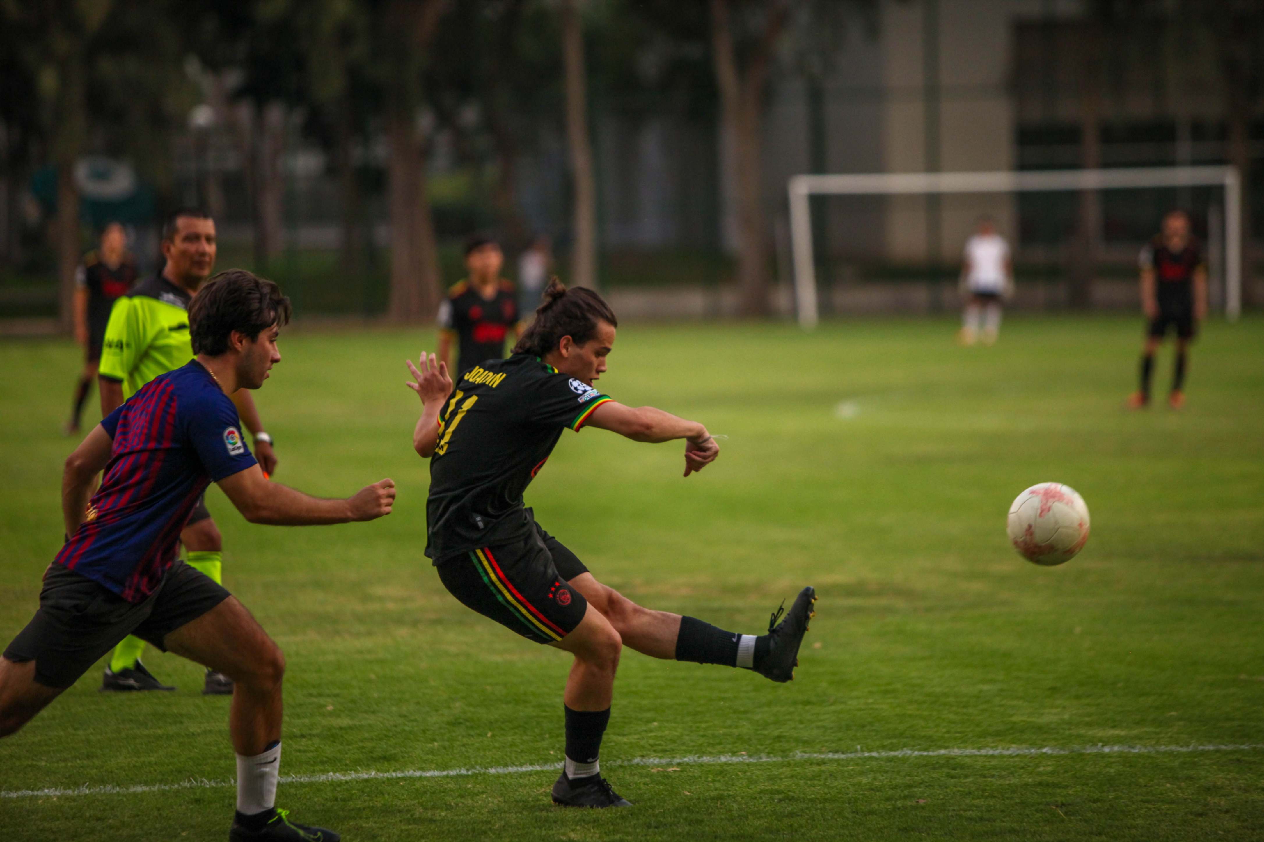 How Do Footballers Bend a Shot? — article hero image