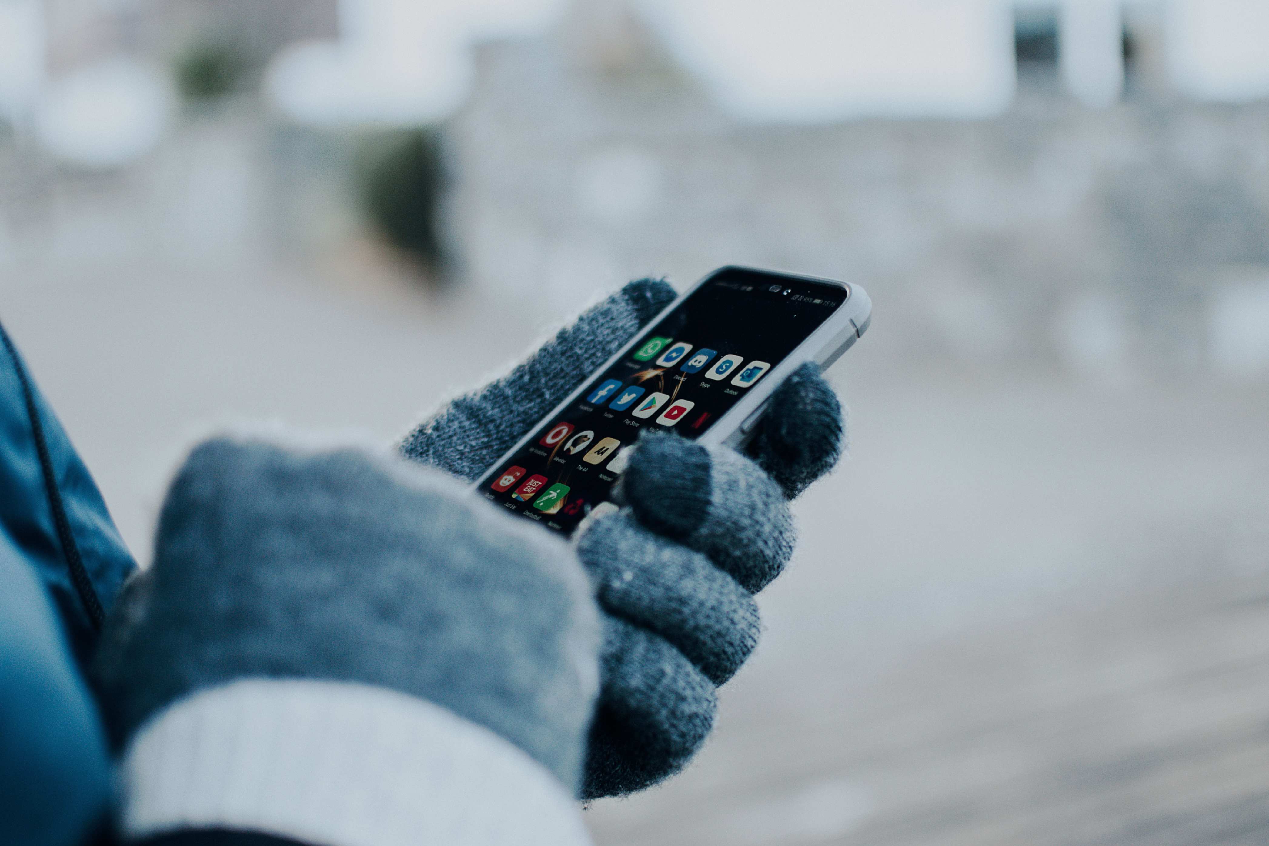 Why Does Your Touchscreen Sometimes Fail When You're Wearing Gloves? — article hero image